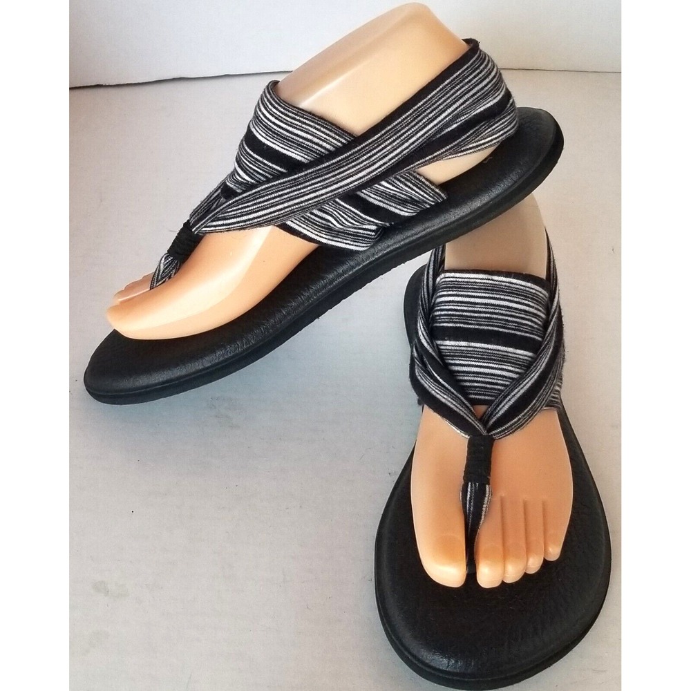 SANUK Yoga Sling Women Thong Sandals Black White Striped Fabric Flat Sz EU39 US8
